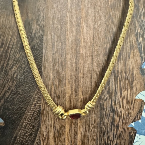 16” Vintage necklace, gold plated thick chain w/ faceted, rectangular red stone - Picture 3 of 5